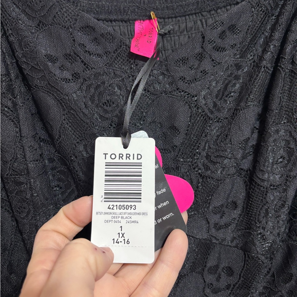 Torrid Betsey Johnson Skulls Lace Dress - Picture 4 of 9